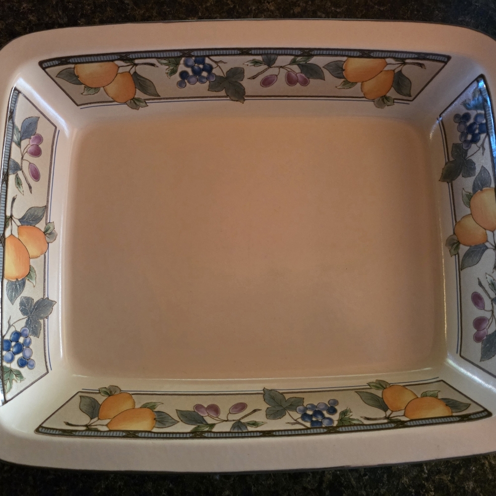 Mikasa Garden Harvest Lasagna Pan/Rectangular Baker.  Brand New